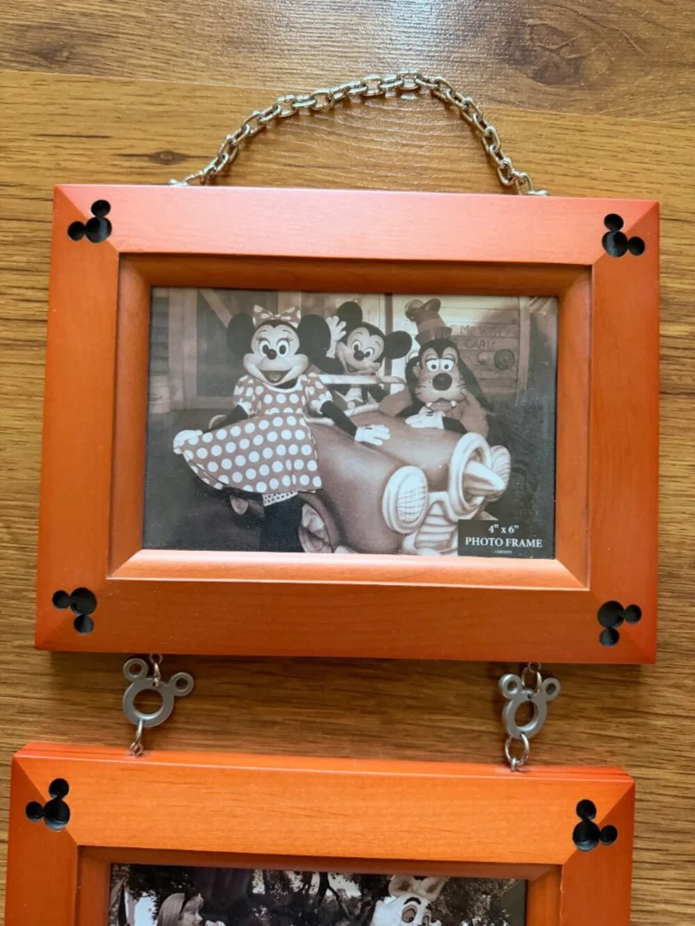 Disney Parks wood picture frames 3 4x6 Mickey & Friends Hanging charms links